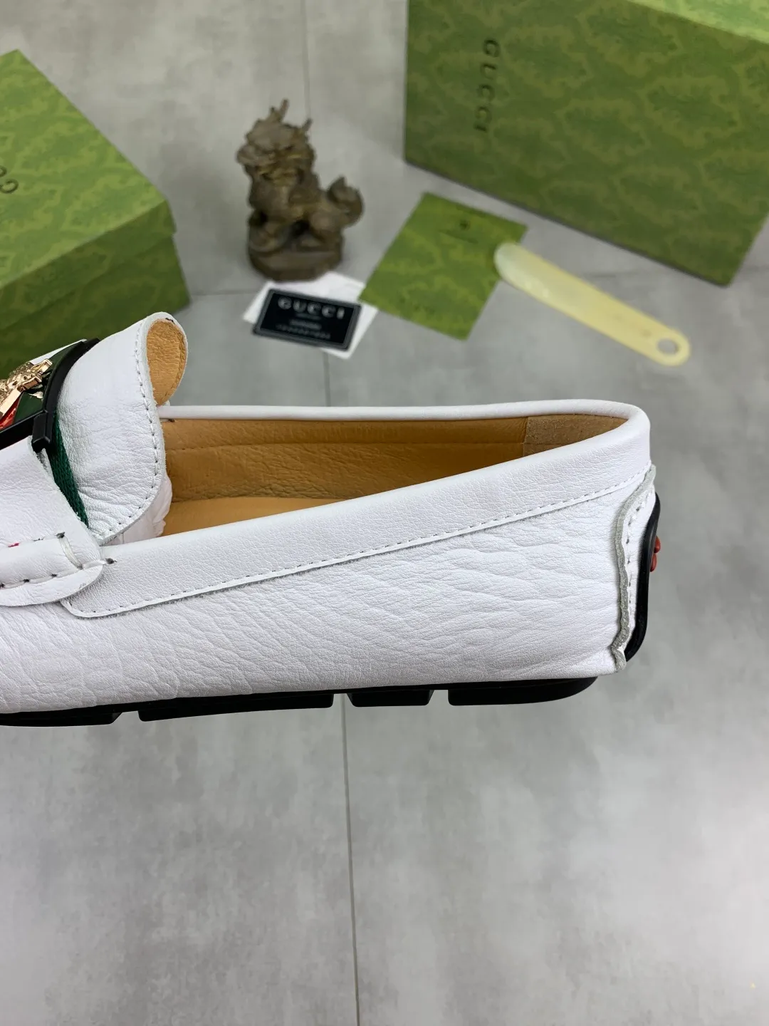 Men's men's shoes💰P360💰[New style]🆘[GUCCI] New classic beanie shoes; Hong Kong original top quality, exquisite craftsmanship, top quality💪🏼High-end boutique men's beanie shoes, British fashion style 🎈The upper is made of Italian imported calfskin🔥, comfortable and breathable, fully imported soft pigskin lining, lazy slip-on Loaf style This fabric is made of 🇮🇹🎈, which is suitable for drivers to drive, and the original non-slip and wear-resistant rubber outsole 🎈Code number: 38-45 Black White 🉑️Choose